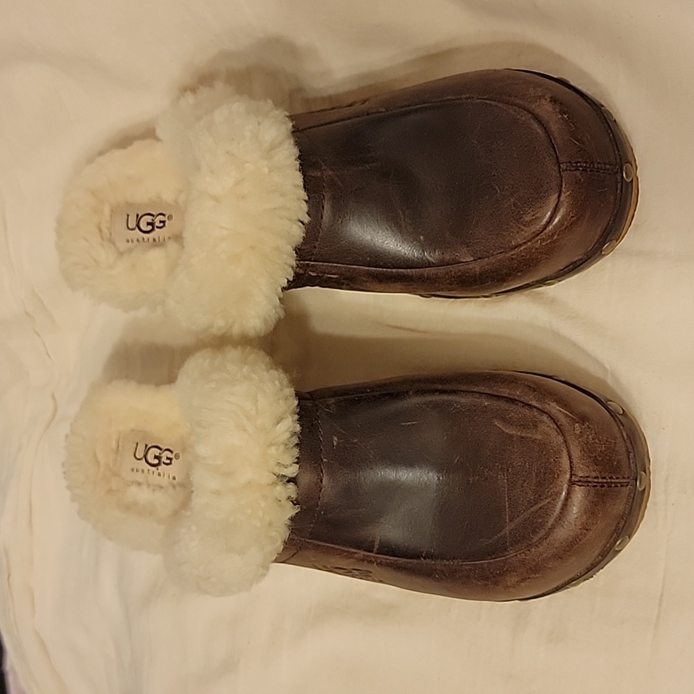 UGG Australia Kalie Brown Leather Sheepskin Lined Mules Shoes Size 8 Well Loved